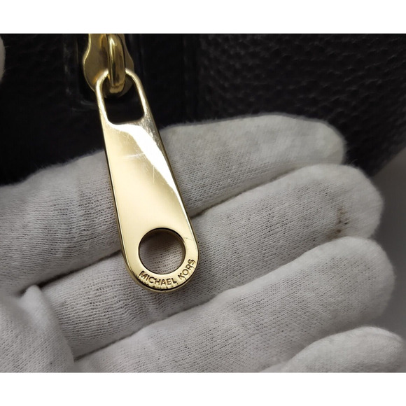 Michael Kors Raven Black Leather 3 Compartments Shoulder Bag - Picture 10 of 16